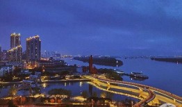 吃瓜南京世贸,吃瓜群众的美食盛宴与城市新地标