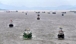 舟山渔船吃瓜,海上瓜田里的丰收故事